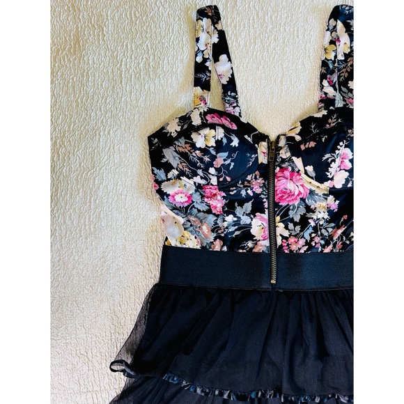Rachael & Chloe Dresses & Skirts - Vintage Floral Bustier Dress with Black Skirt Small Y2K